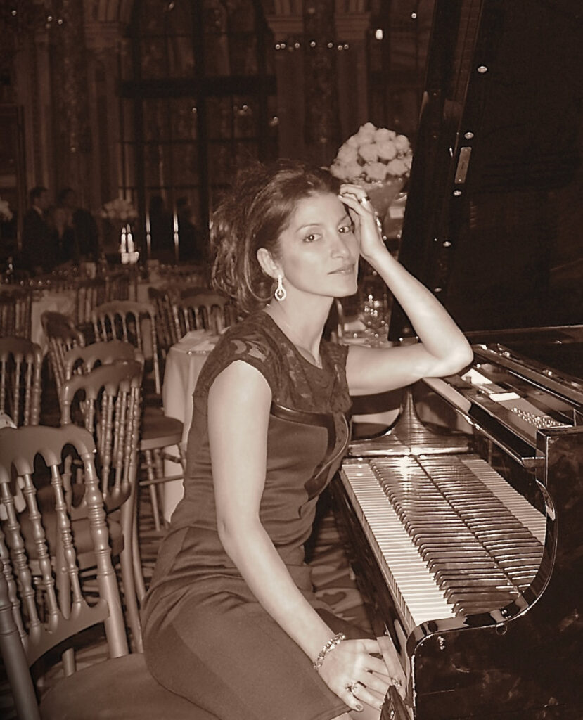 IMG_1118 2 (3) Muriel Bores chanteuse pianiste